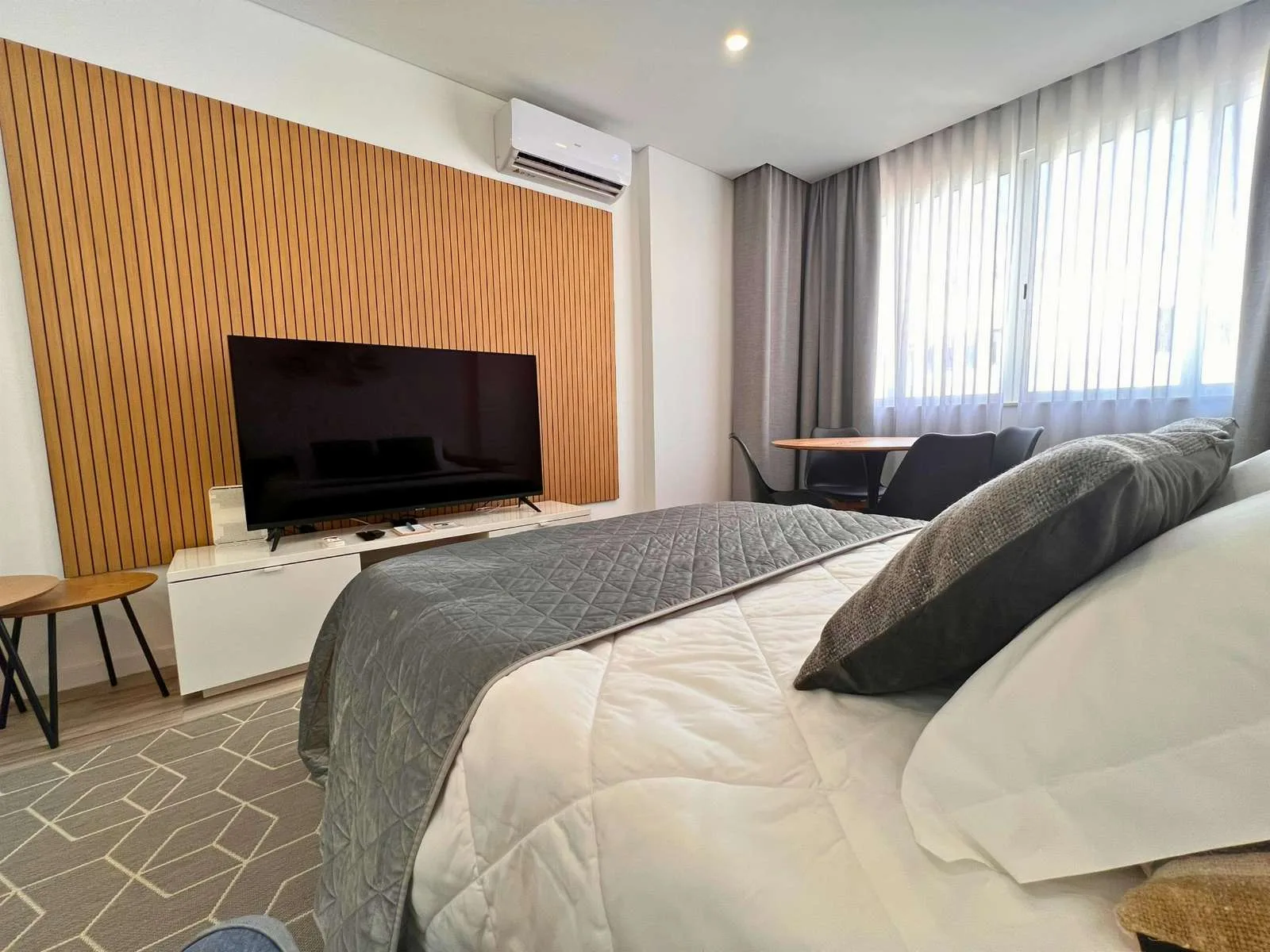 Timeless Beach V — interior 21